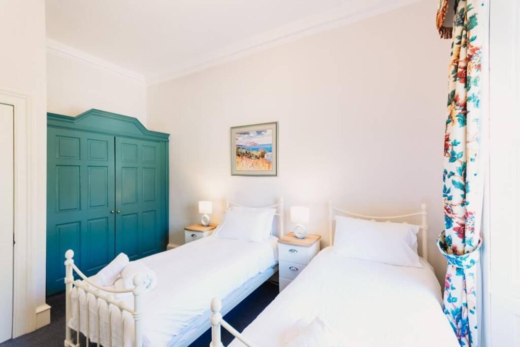 Wallace Apartment - A Unique Apartment In Countryside Park With Wifi And Access To Bar And Pool Perth Eksteriør billede